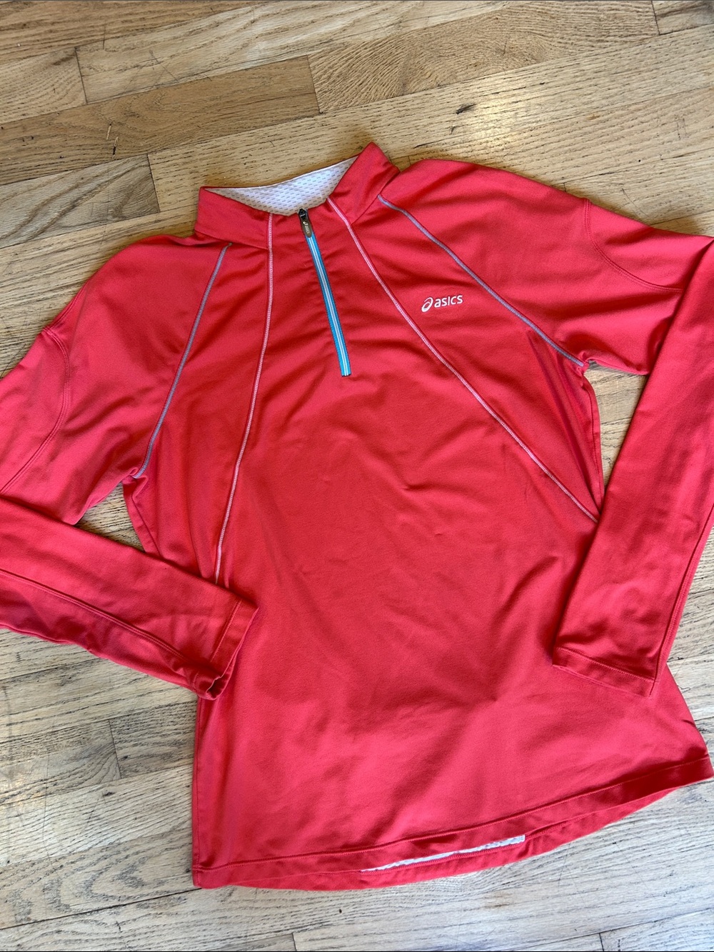 Asics Red Long-Sleeve Half-Zip Running Top with Blue Zip - Picture 2 of 9